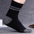 Großhandel Männer Baumwolle Sport Atmungsaktive Fünf Finger Sportliche Laufsocken 5 Zehe